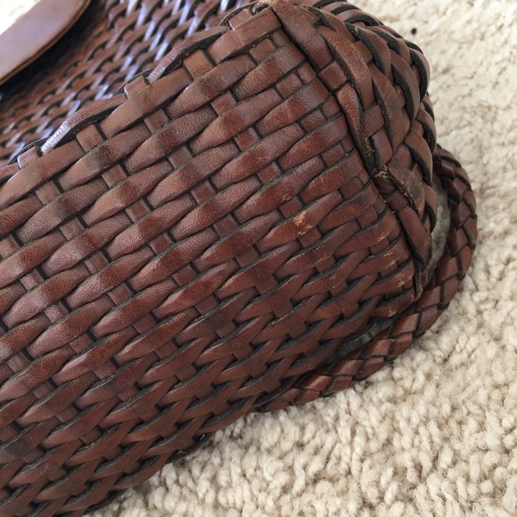 CEM Vintage leather woven crossover purse - Picture 13 of 13